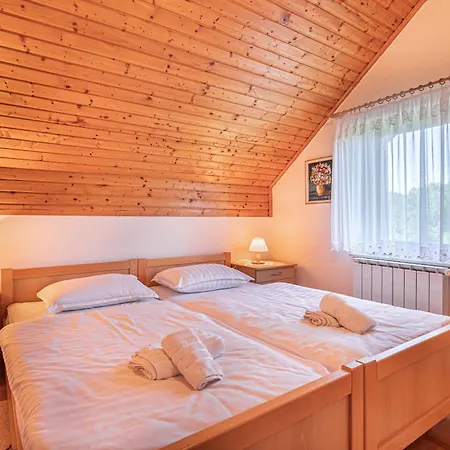 Počitniška hiša Family Friendly House Marija - Happy