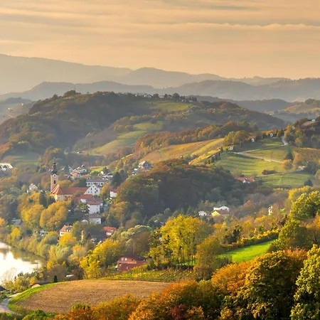 Počitniška hiša Family Friendly House Marija - Happy *